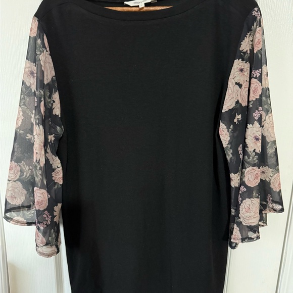 Amaryllis Black Floral Sheer Sleeve Top - Picture 2 of 6